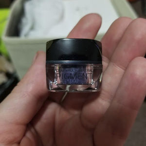 Younique Mineral Pigment Eye Shadow